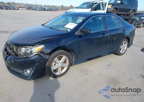 2012 Toyota Camry Se z USA, uszkodzony, nr VIN 4T1BF1FK4CU113285